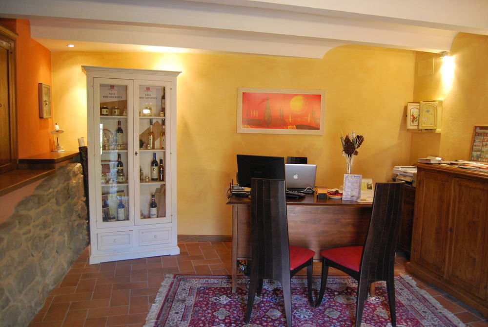 Borgo Dei Corsi Holiday House Reggiolo Zewnętrze zdjęcie