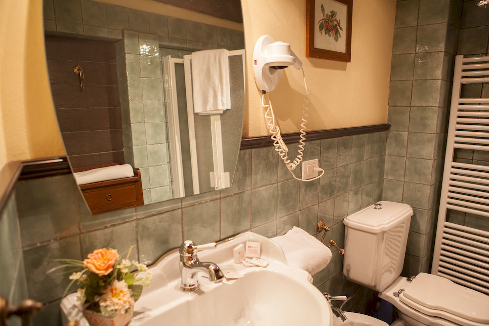 Borgo Dei Corsi Holiday House Reggiolo Zewnętrze zdjęcie
