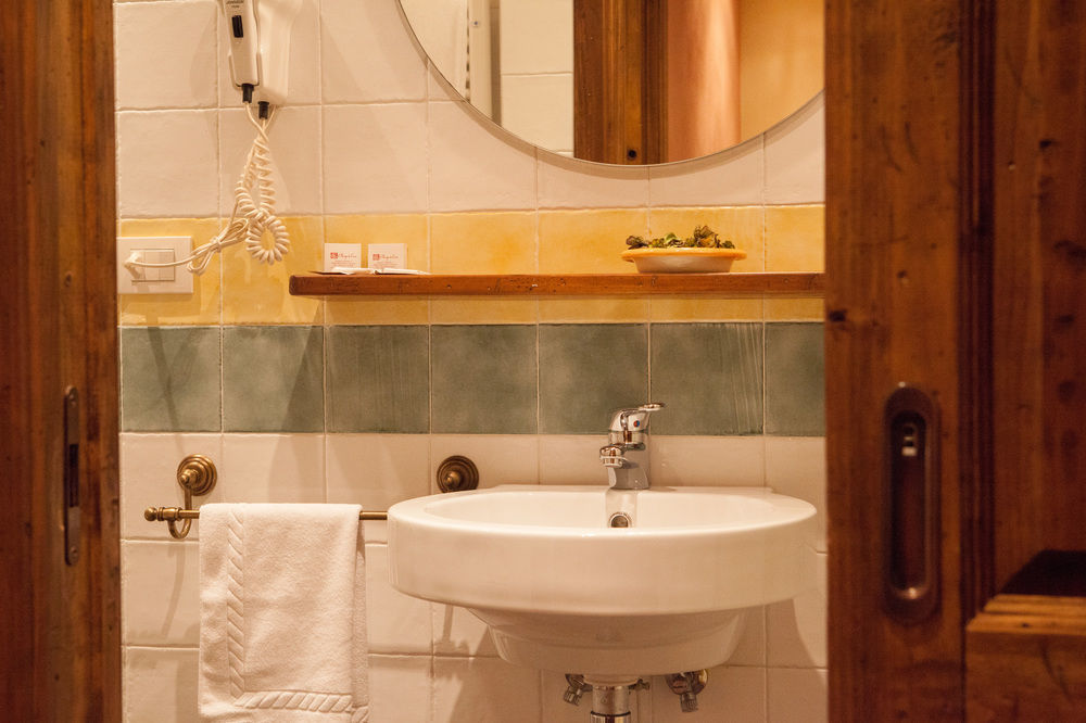 Borgo Dei Corsi Holiday House Reggiolo Zewnętrze zdjęcie