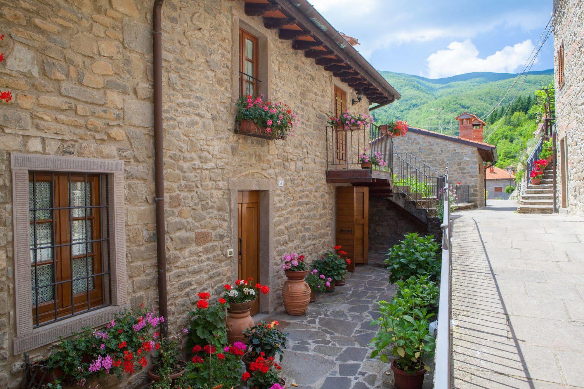 Borgo Dei Corsi Holiday House Reggiolo Zewnętrze zdjęcie