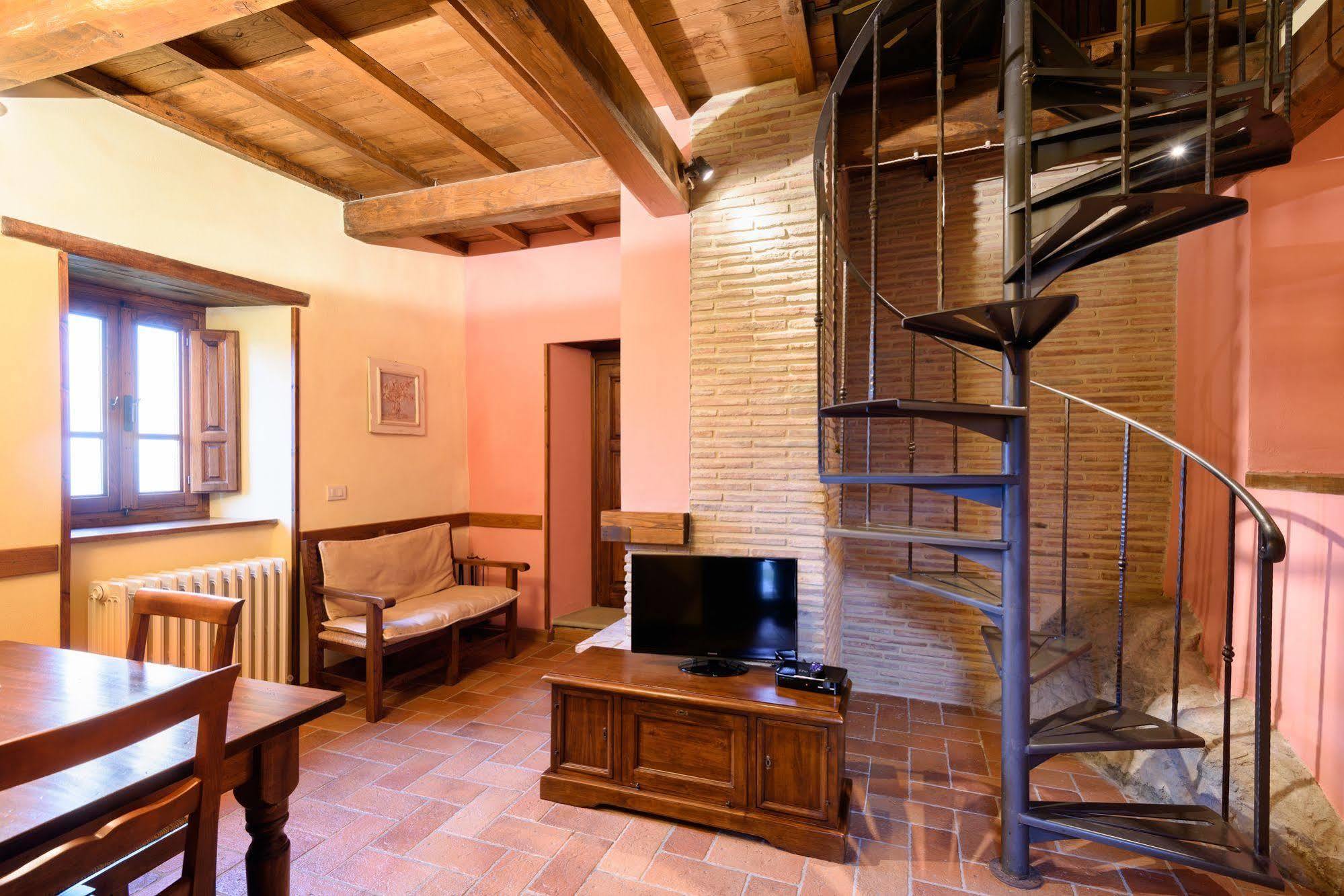 Borgo Dei Corsi Holiday House Reggiolo Zewnętrze zdjęcie