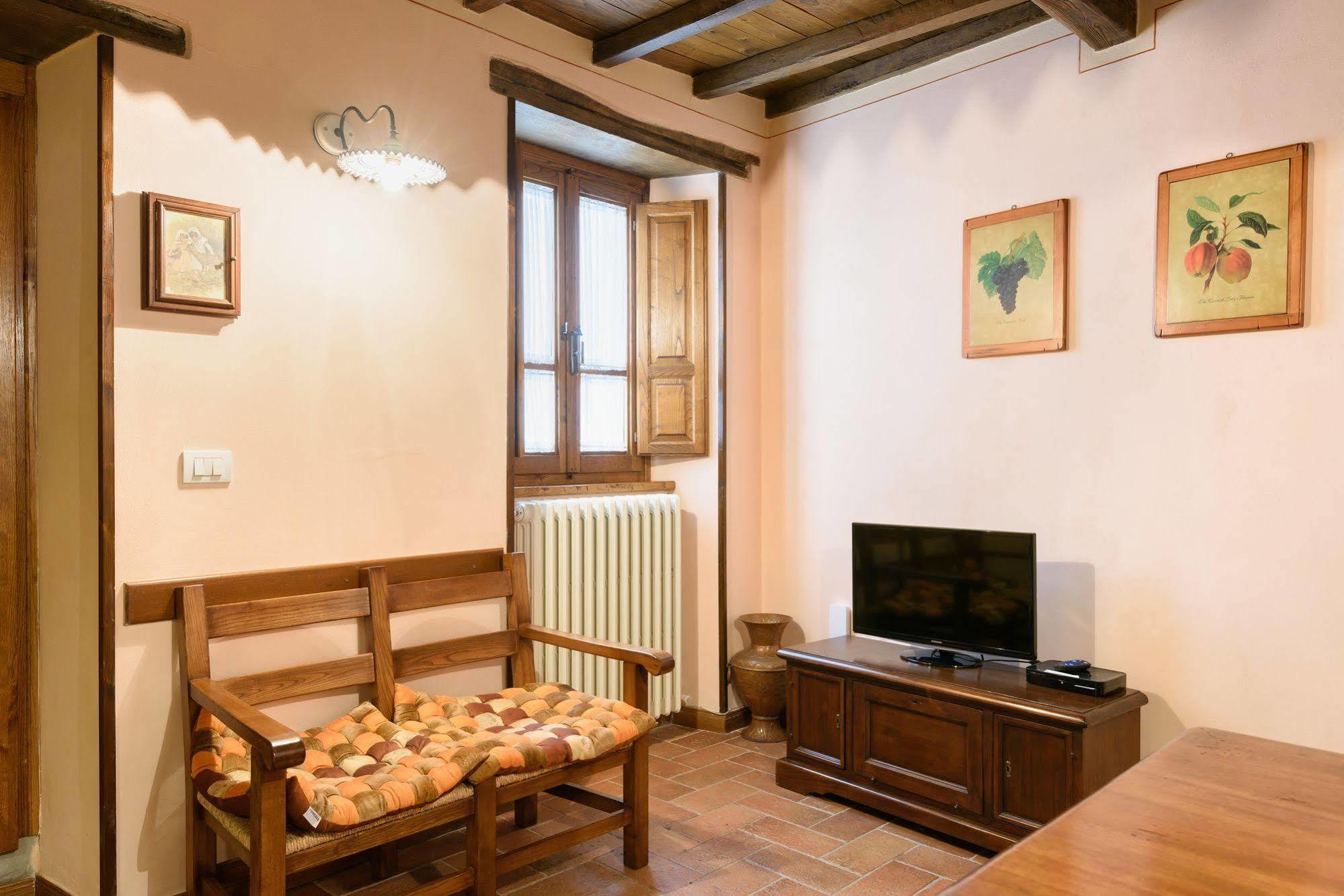 Borgo Dei Corsi Holiday House Reggiolo Zewnętrze zdjęcie