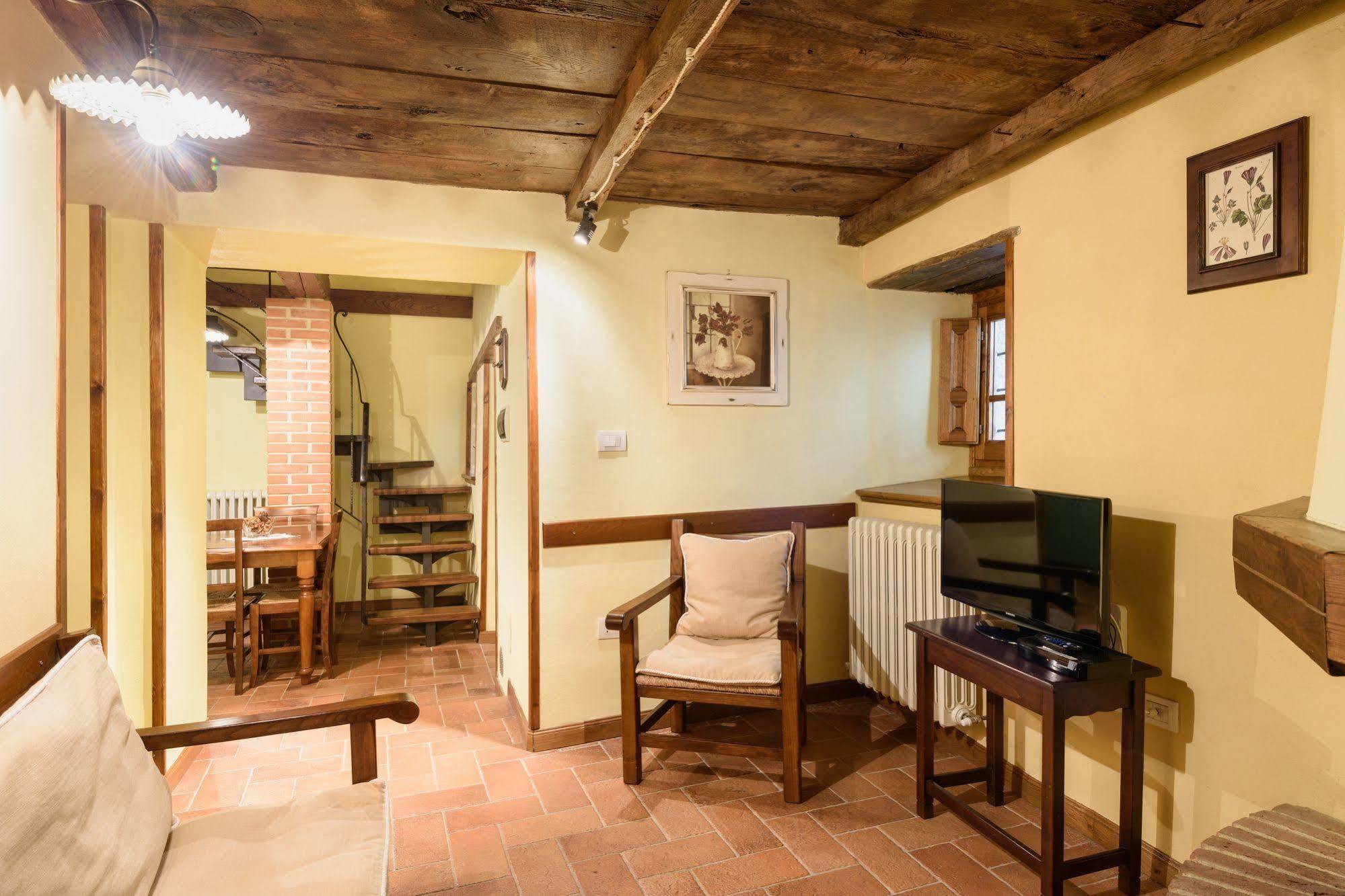 Borgo Dei Corsi Holiday House Reggiolo Zewnętrze zdjęcie