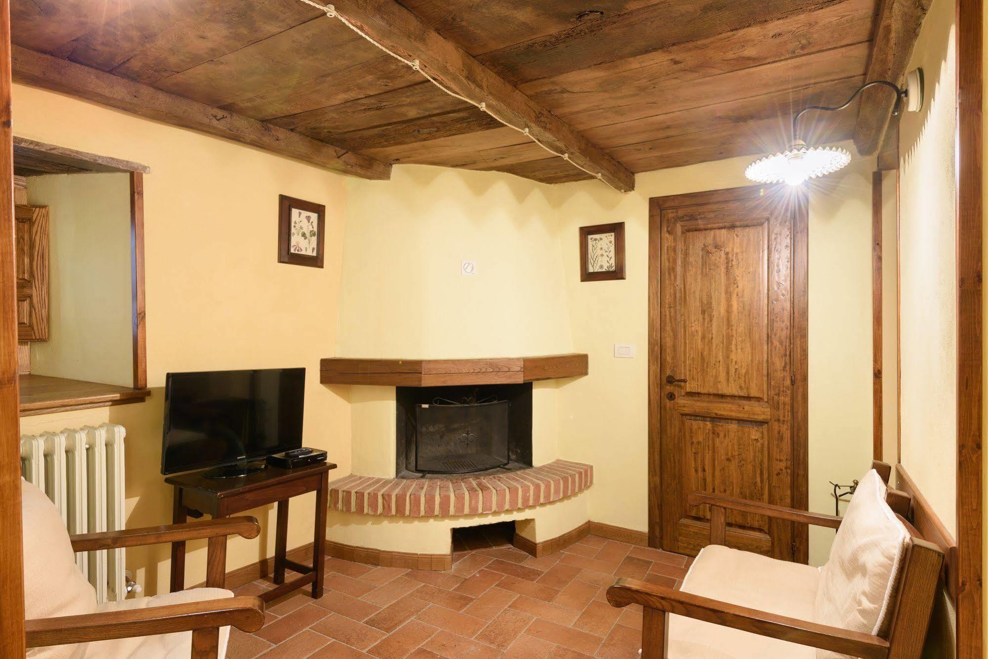 Borgo Dei Corsi Holiday House Reggiolo Zewnętrze zdjęcie