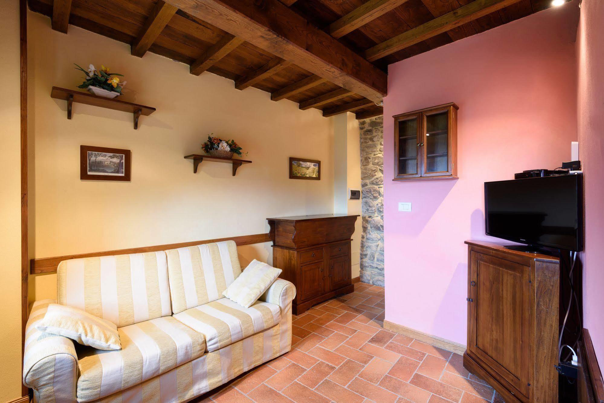 Borgo Dei Corsi Holiday House Reggiolo Zewnętrze zdjęcie